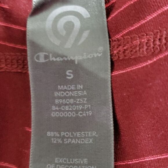 Champion. EUC.  Burgandy Athletic Leggings Size S. - Picture 7 of 11